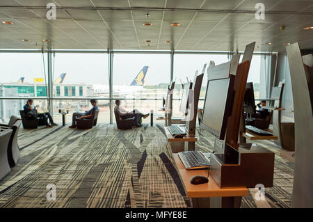 Singapur - ca. November 2015: in Singapur Changi Airport. Stockfoto