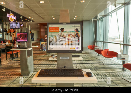 Singapur - ca. November 2015: in Singapur Changi Airport. Stockfoto