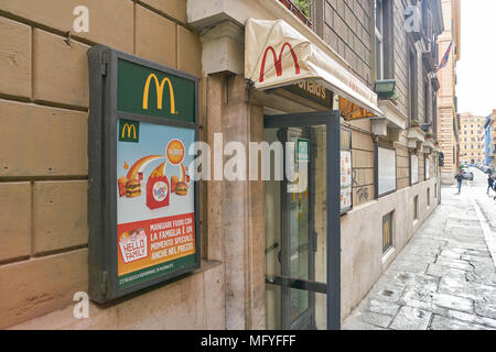 Rom, Italien, ca. November 2017: ein McDonald's Restaurant in Rom Stockfoto