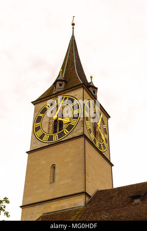 Europas größte Ziffernblatt, der Kirche St. Peter, Zürich, Schweiz Stockfoto