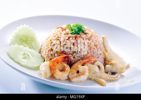 Gebratener Reis. Teil einer Serie von neun asiatischen Speisen. Stockfoto