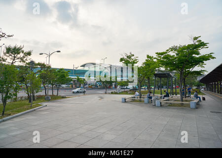 BUSAN, SÜDKOREA - ca. Mai 2017: Gimhae International Airport am Tag. Stockfoto