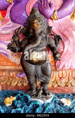 Ganesha, dem Herrn der Erfolg in der Öffentlichkeit Pavillon. Stockfoto