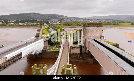 Bidge der Conway Castle ist eine mittelalterliche Festung in Conwy, Wales, UNESCO Weltkulturerbe Stockfoto