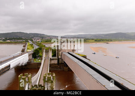 Bidge der Conway Castle ist eine mittelalterliche Festung in Conwy, Wales, UNESCO Weltkulturerbe Stockfoto