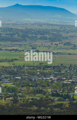 Tenterfield, der in New England Region von New South Wales, Australien, gesehen vom Berg Mackenzie Lookout. Stockfoto