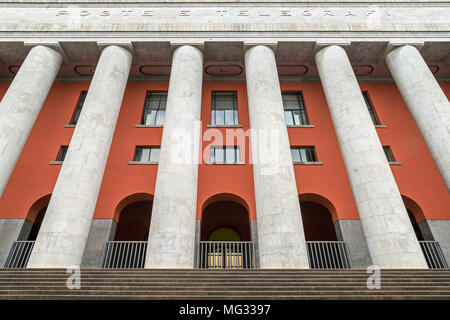 Das Postgebäude, Palazzo delle Poste, Palermo, Sizilien, Italien. Stockfoto