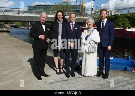 Whirlpool mit Royal lookalikes feiern Prinz Harry's Junggesellenabschied am 26. April 2018 Stockfoto