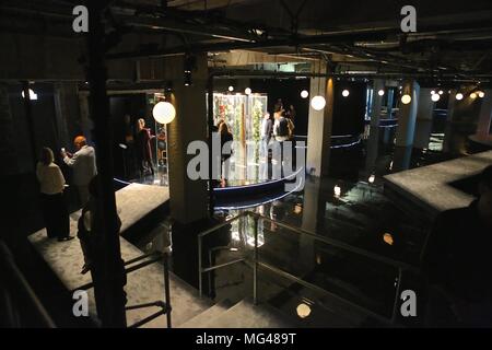 Die Kehrseite der VIP-PRIVATE VIEW, 26. April 2018 Stockfoto