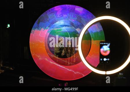 Die Kehrseite der VIP-PRIVATE VIEW, 26. April 2018 Stockfoto