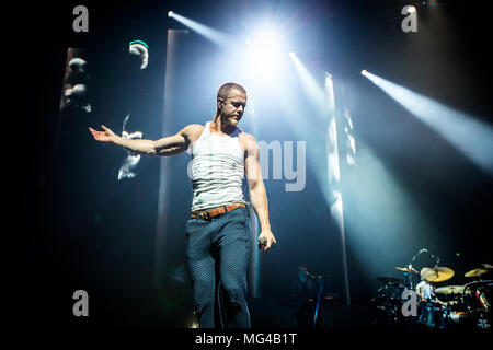 Norwegen, Oslo - April 25, 2018. Die US-amerikanische Rockband Drachen vorstellen, führt ein Live Konzert in Oslo Spektrum. Hier Sänger Dan Reynolds wird gesehen, live auf der Bühne. (Foto: Gonzales Foto - Terje Dokken). Stockfoto