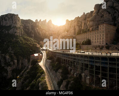 Santa Maria de Montserrat Abtei in Monistrol, in einem schönen Sommertag in Barcelona, Katalonien, Spanien Stockfoto