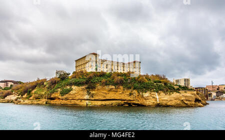 Palais du Pharo in Marseille wie vom Meer aus gesehen - Frankreich Stockfoto