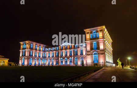 Palais du Pharo in Marseille bei Nacht - Frankreich Stockfoto