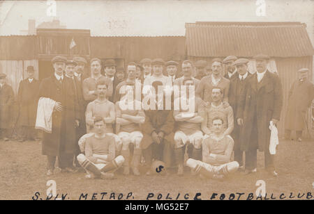 Echten photographische Postkarte von der "Division Metropolitan Police Football Club Stockfoto