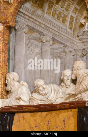 Mitglieder der Cornaro Familie von Gian Lorenzo Bernini - Cornaro Kapelle - Kirche Santa Maria della Vittoria - Rom Stockfoto