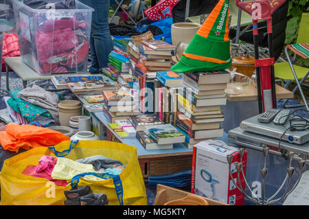 Verkauf von alten Sachen an Kingsday Amsterdam Niederlande Stockfoto