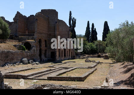 Blick auf einen Teil des Gartens Stadion, Villa Adriana. Tivoli. Italien. Der Garten - Stadion nicht war ein echter sportlicher Arena aber eine interne Garten wi Stockfoto