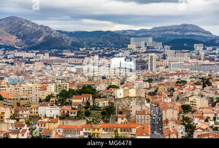 Blick auf Marseille von Notre-Dame de la Garde - Frankreich Stockfoto