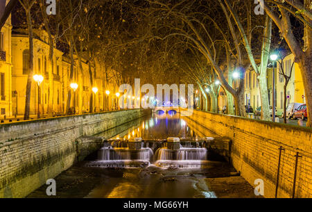 Quais de la Fontaine in Nimes, Frankreich Stockfoto