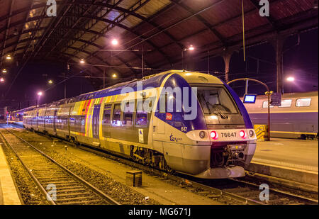 Straßburg, Frankreich - Januar 01: SNCF regionale diesel Zug am t Stockfoto