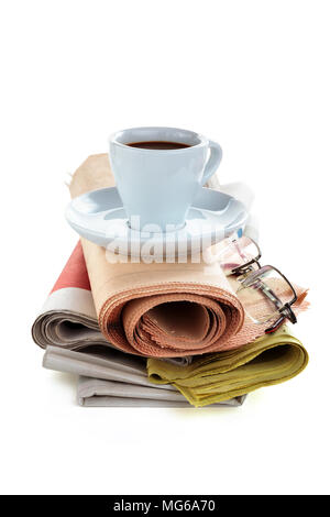 Kaffee und Zeitung. Stockfoto