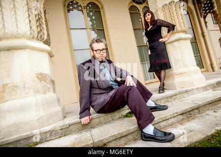 Die stattlichen Familie, Ehepaar Brett (links) und Rennie Sparks, im Brighton Dome. Stockfoto