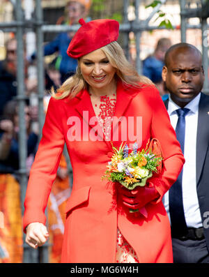 Groningen, Niederlande. 27 Apr, 2018. Queen Máxima der Niederlande in Groningen, am 27. April 2018, den Koningsdag (Kingsday) Feier, die Könige geburtstag Credit: Albert Nieboer/Niederlande/Point de Vue, - KEINE LEITUNG SERVICE-Credit: Albert Nieboer/RoyalPress/dpa/Alamy Leben Nachrichten zu besuchen Stockfoto