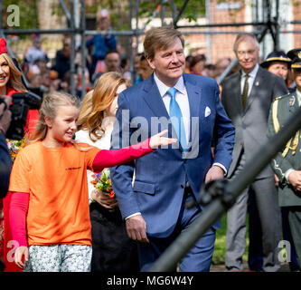 Groningen, Niederlande. 27 Apr, 2018. König Willem-Alexander der Niederlande in Groningen, am 27. April 2018, den Koningsdag (Kingsday) Feier, die Könige geburtstag Credit: Albert Nieboer/Niederlande/Point de Vue, - KEINE LEITUNG SERVICE-Credit: Albert Nieboer/RoyalPress/dpa/Alamy Leben Nachrichten zu besuchen Stockfoto