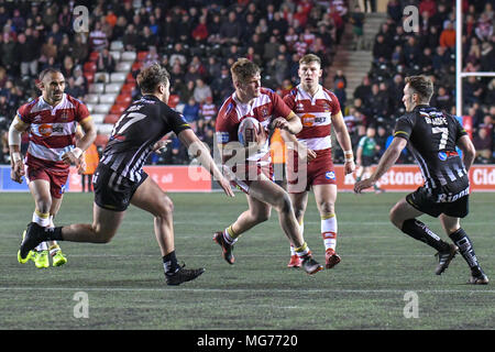 Widnes, Großbritannien, 27. April 2018. Wählen Sie Sicherheit aus, Stadion, Widnes, England; Betfred Super League Rugby, Wikinger v Widnes Wigan Warriors; Ryan Sutton von Wigan Warriors Credit: Aktuelles Bilder/Alamy leben Nachrichten Stockfoto