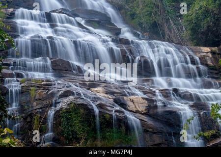 Mae Ya Wasserfall, Doi Inthanon Nationalpark, Chiangmai, Thailand Stockfoto