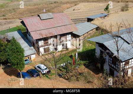 Häuser des Dorfes und terrassierten Feldern, Sopsokha, Bhutan Stockfoto