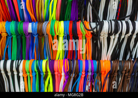 Leuchtend bunte Schnürsenkel Textur Hintergrund. Abstract Foto Stockfoto