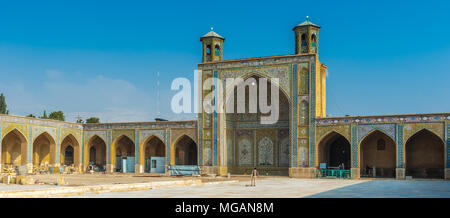 Vakil Moschee, eine Moschee in Shiraz, südlichen Iran. Diese Moschee wurde zwischen 1751 und 1773 erbaut, während der ZAND Zeitraum Stockfoto