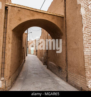 Block der alten Lehmhäusern im Iran Stockfoto