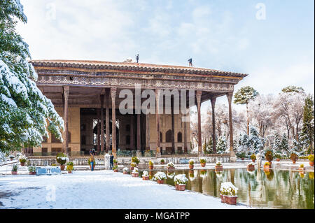 Chehel Sotoun (Vierzig Säulen Palast), Isfahan, Iran. Weltkulturerbe der UNESCO Stockfoto