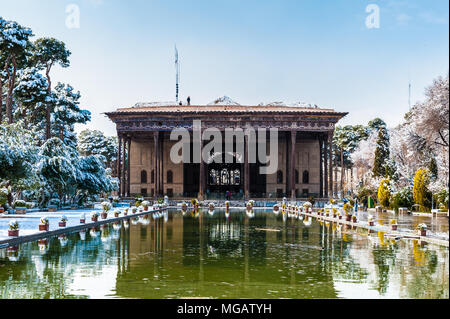 Chehel Sotoun (Vierzig Säulen Palast), Isfahan, Iran. Weltkulturerbe der UNESCO Stockfoto