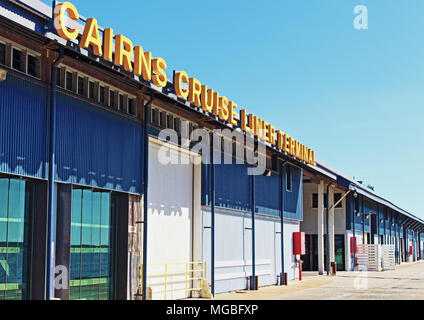 Cairns Cruise Liner Terminal waterfront Revier signage Stockfoto