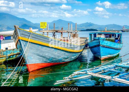 Beschlagnahmt Boote von der Philippinischen Küstenwache erfasst für die illegale Fischerei sind auf Anzeige in Puerto Princesa, Philippinen. Stockfoto