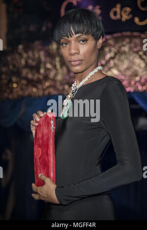 London, UK, 27. April 2018. Pauline Wong ist ein Schmuck der Lebensstil mit Freunden präsentiert auf der internationalen Designer Nacht Show & influencers Partei - Modenschau am 27. April 2018 im Cafe de Paris in London. Credit: Siehe Li/Alamy leben Nachrichten Stockfoto