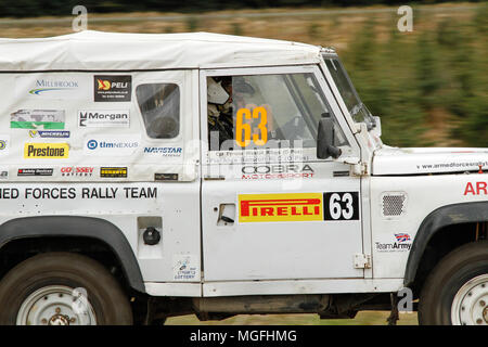 Kielder Forest, Northumberland, Großbritannien, 28. April 2018. Rallye Fahrer konkurrieren in der Pirelli internationale Rallye und der zweiten Runde der Prestone World Rally Championship. (Spezielle Phase 1 - Pundershaw 1). Andrew Cheal/Alamy leben Nachrichten Stockfoto