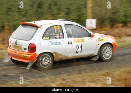 Kielder Forest, Northumberland, Großbritannien, 28. April 2018. Rallye Fahrer konkurrieren in der Pirelli internationale Rallye und der FUCHS Schmiermittel MSA British historischen Rally Championship. (Spezielle Phase 1 - Pundershaw 1). Andrew Cheal/Alamy leben Nachrichten Stockfoto