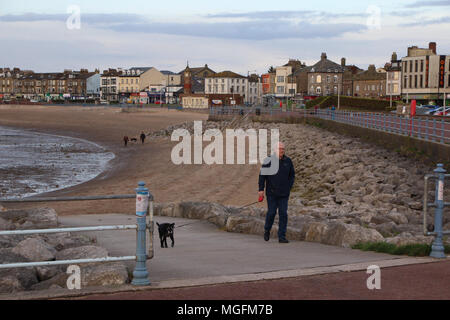 North Beach Morecambe Lancashire, Großbritannien 27 April 2018 Morecambe jährliche Hund Verbot in Kraft tritt in der kommenden Woche mit Hunden aus der Resorts im Norden und Süden Strände vom 1. Mai bis Ende September Credit verboten: Fotografieren Nord/Alamy leben Nachrichten Stockfoto