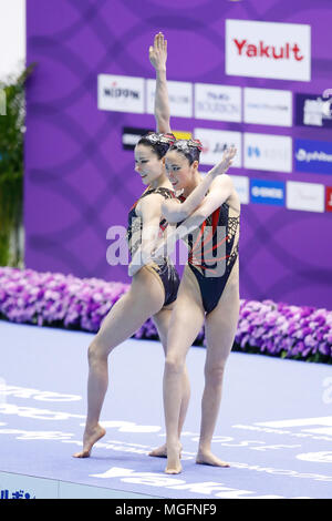 ? Yukiko Inui & Kanami Nakamaki (JPN), 28. April 2018 künstlerische Schwimmen: Die 94 Japan künstlerische Schwimmen Meisterschaften Open 2018 Duet Technische Routine auf Tatsumi International Swimming Centre, Tokyo, Japan. (Foto von Naoki Morita/LBA SPORT) Stockfoto