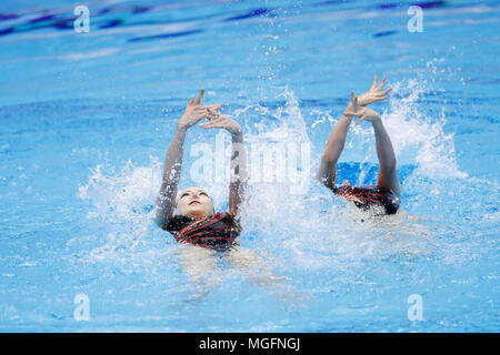 ? Yukiko Inui & Kanami Nakamaki (JPN), 28. April 2018 künstlerische Schwimmen: Die 94 Japan künstlerische Schwimmen Meisterschaften Open 2018 Duet Technische Routine auf Tatsumi International Swimming Centre, Tokyo, Japan. (Foto von Naoki Morita/LBA SPORT) Stockfoto