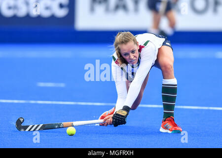 London, Großbritannien. 28 Apr, 2018. Giselle Ansley von Surbiton in Aktion während der IWHL Halbfinale 1 zwischen Surbiton (1 St) v Buckingham (4.) Der 2018 England Hockey League Finale am Samstag, den 28. April 2018. London, England. Credit: Taka Wu/Alamy Live News Credit: Taka Wu/Alamy leben Nachrichten Stockfoto