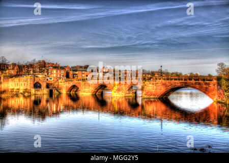 Stadt Chester, England. Künstlerische Ansicht von Chester der mittelalterlichen Brücke über den Fluss Dee Dee. Stockfoto