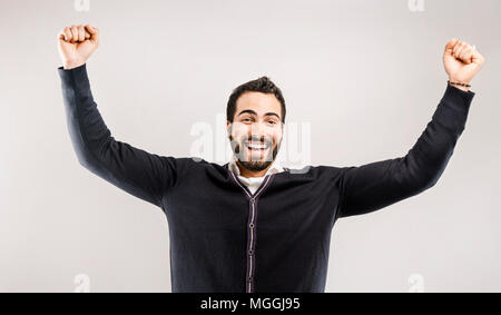 Bärtiger Mann auf Weiß Stockfoto