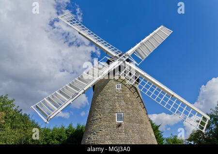 Bradwell Mühle ist eine von Milton Keynes' markantesten historischen historischen Funktionen; 1817 baute es sowohl Mehl- und Futtermittel gefräst. Stockfoto