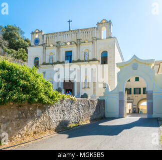 Montagna Spaccata Heiligtum in Gaeta, Provinz Latina in der italienischen Region Latium. Stockfoto